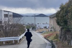 Tシャツの前後ろに負け続けても